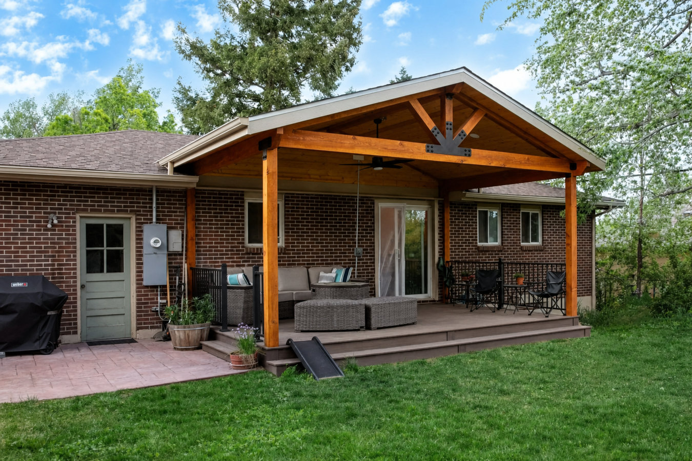 Quality Sarasota Fence & Deck - deck builder in Sarasota, FL